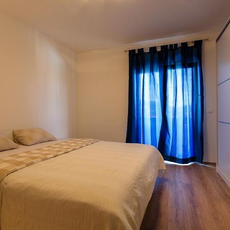 Villa Mirela Apartment Врбник Экстерьер фото