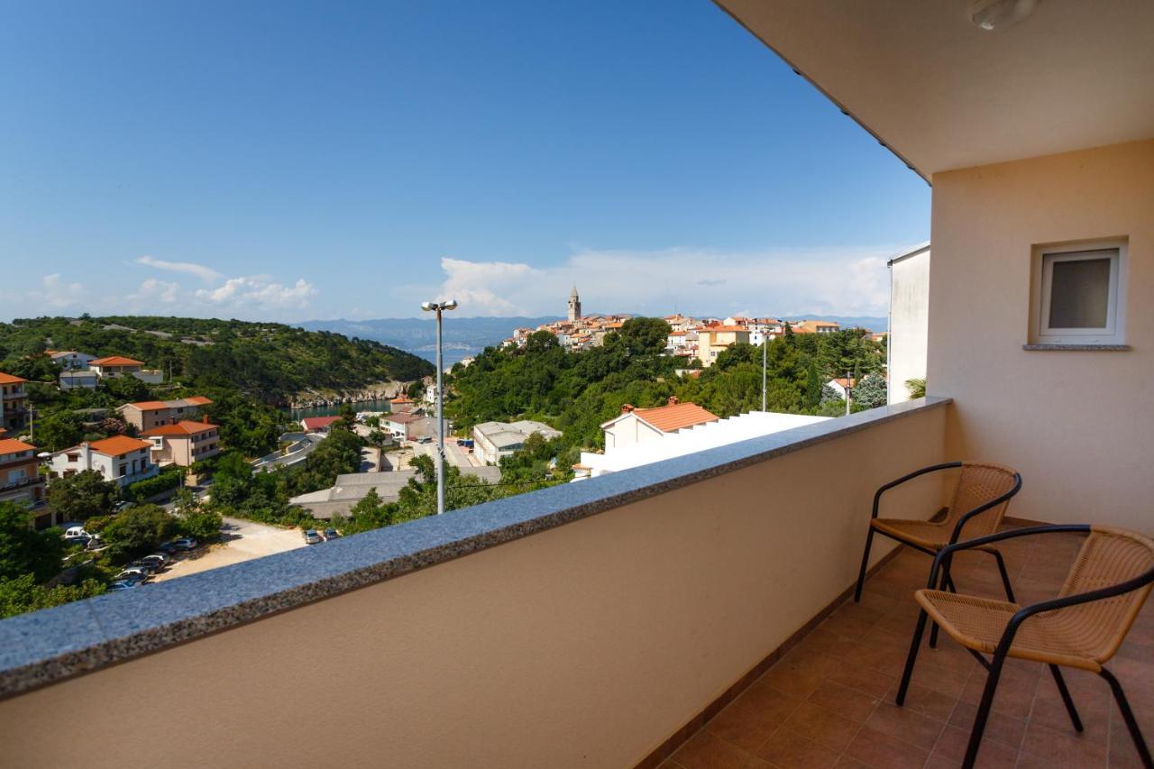 Villa Mirela Apartment Врбник Экстерьер фото