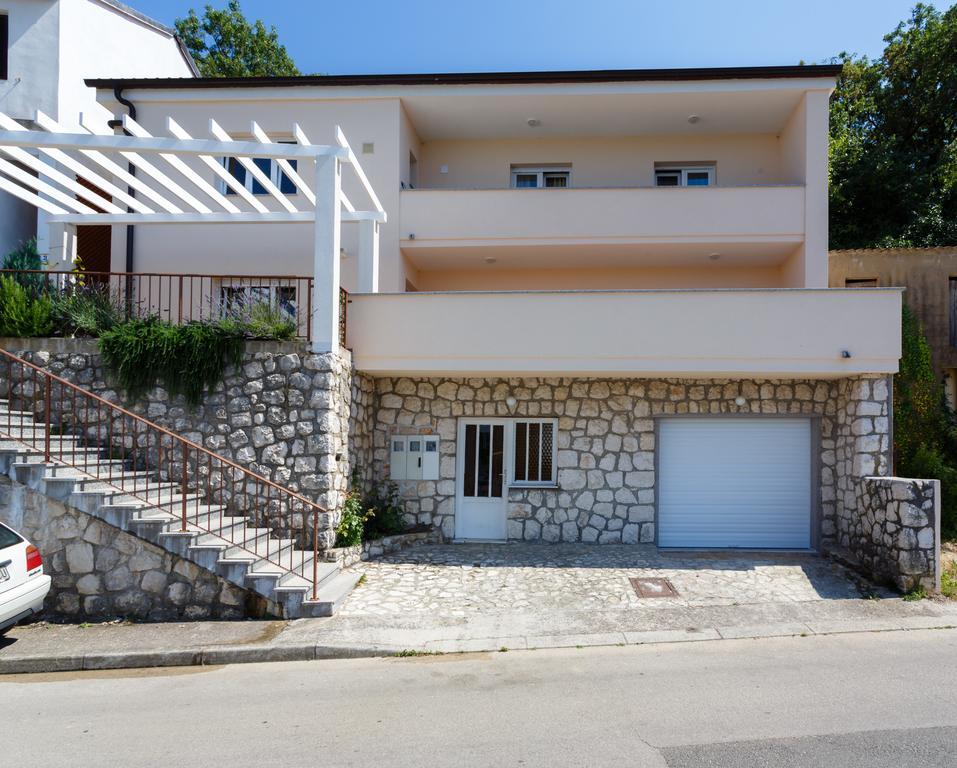 Villa Mirela Apartment Врбник Экстерьер фото