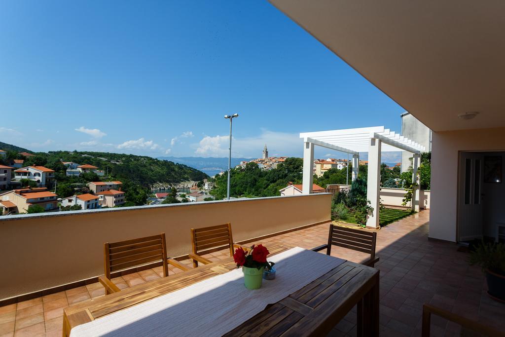 Villa Mirela Apartment Врбник Экстерьер фото